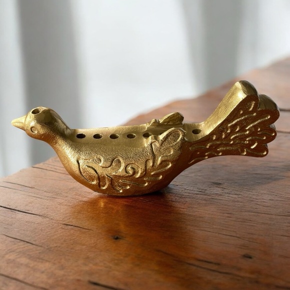 Dove Menorah Candle Holder Gold Threshold Aluminum Cast Bird Hanukkah Decor - Picture 1 of 6